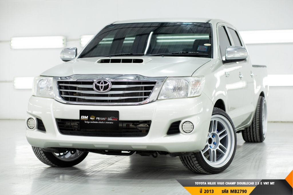 TOYOTA HILUX VIGO CHAMP  MT ปี 2013#2