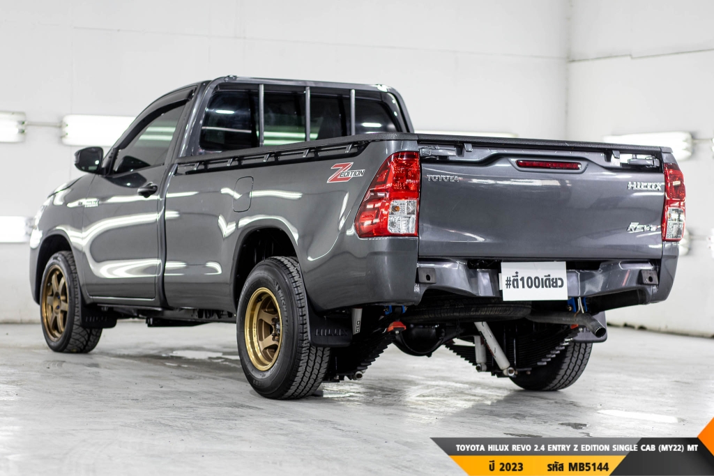 TOYOTA HILUX REVO  MT ปี 2023#6