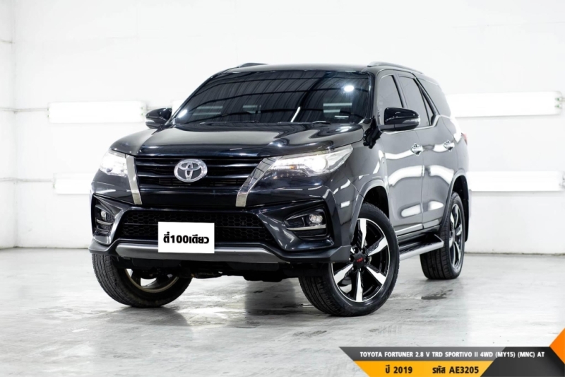 TOYOTA FORTUNER 2.8 V TRD SPORTIVO II 4WD (MY15) (MNC)  AT ปี 2019 ราคา 1,350,000.- (#BM2023081801)